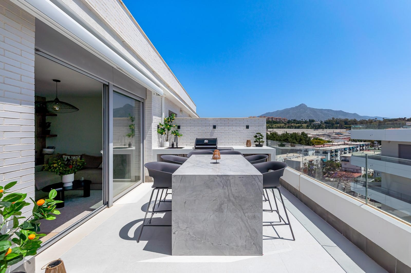 Nueva Andalucía, Marbella